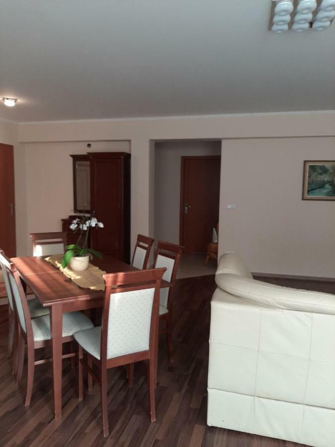 Aqua Line Apartmanház Hajduszoboszlo Ngoại thất bức ảnh